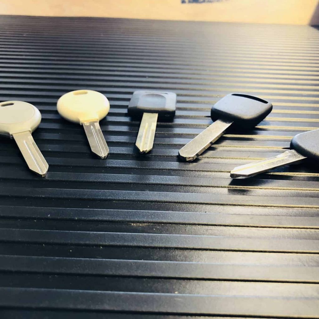 Car Key Programming a picture of car key programing